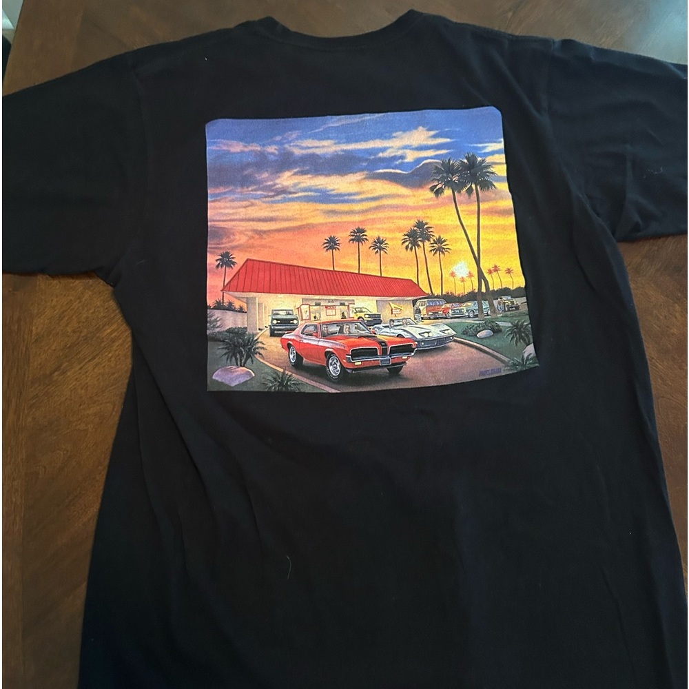 In-n-out shirt Large